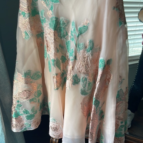 LelaRose - Picture 3 of 6